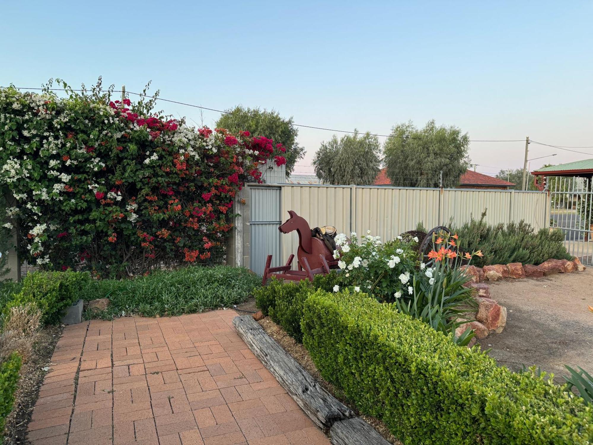 Club Boutique Hotel Cunnamulla Kültér fotó
